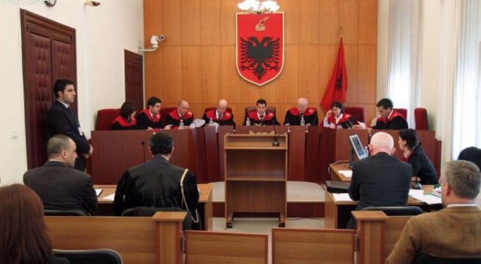 Sistemi i ri i pagave: Gjyqtaret shqiptare me te paguarit ne Europe Sistemi i ri i pagave: Gjyqtaret shqiptare me te paguarit ne Europe